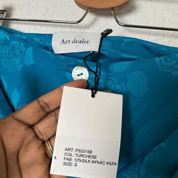 Art Dealer Midi Skirt - Picture 9 of 11